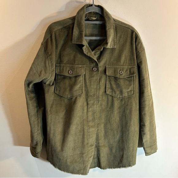 SILVER JEANS Sz M Shirt Boyfriend Fit Corduroy Seam Pockets Unlined Buttons NWOT - Picture 1 of 13